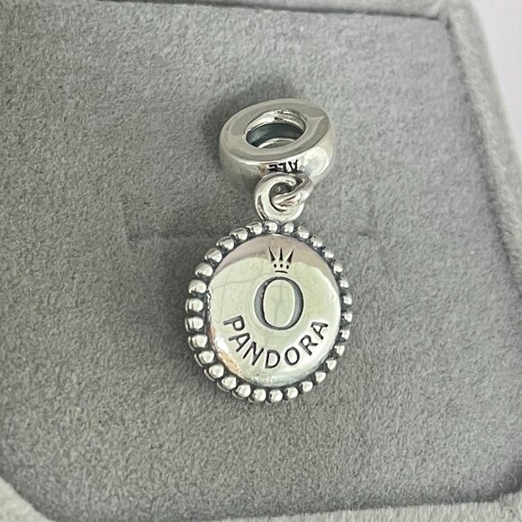 Pandora Seattle Aquarium Charm - Picture 2 of 4